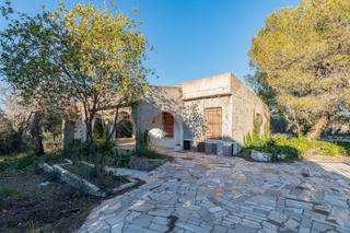 Masia  Pol 3. Solvia inmobiliaria  suelo rústico con vivienda montroy