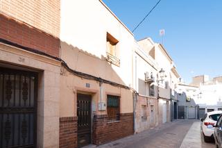 Chalet  C/ san cristóbal. Solvia inmobiliaria  casa yecla