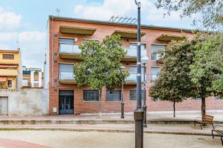 Pis  C/ riera. Solvia inmobiliaria  piso canovelles