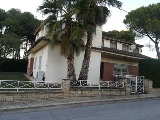 Chalet en C/ garbi. Solvia inmobiliaria - chalet independiente llorenç del penedès