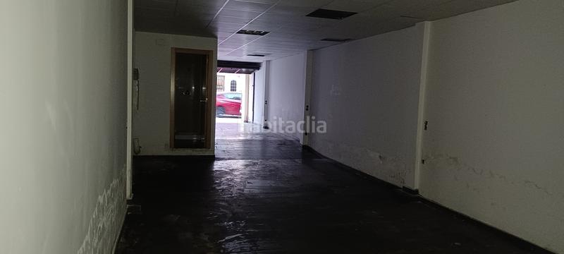 Foto 8ae130d1-716c-4656-b937-28cd0386e7e0. Locale commerciale in Sant Pere Nord Terrassa