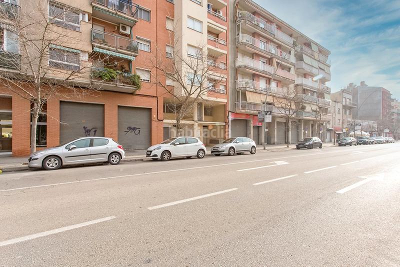 Foto f35c3b39-5c5d-4c67-82a4-c0e3f4fd0f21. Local comercial a Les Arenes - La Grípia - Can Montllor Terrassa