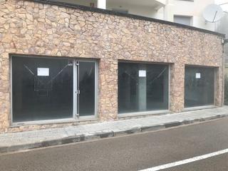 Local commercial  C/ monserrat. Solvia inmobiliaria  locales castellgalí