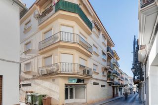 Locale commerciale  C/ herrezuelos. Solvia inmobiliaria  locales antequera