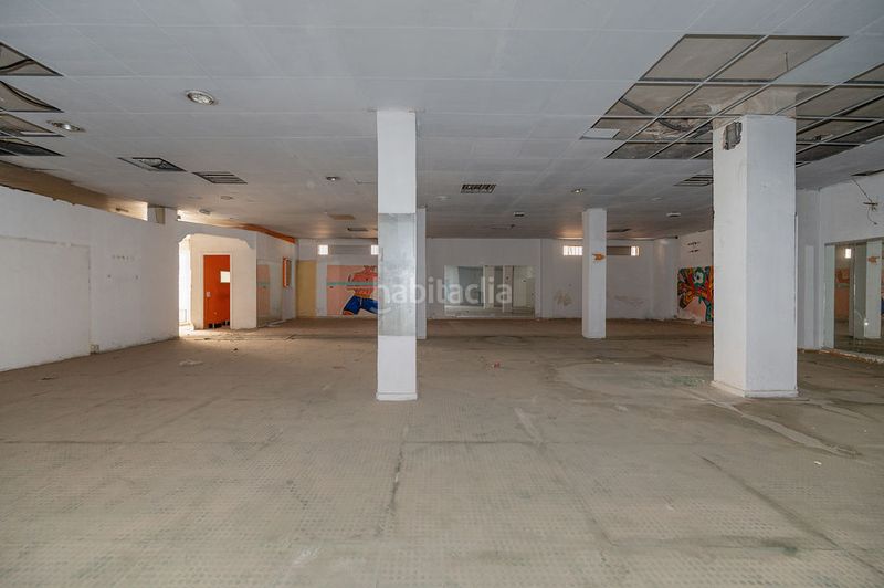 Foto e6f6e987-b63c-47fb-b572-409c60ff5738. Local comercial a Centro Antequera