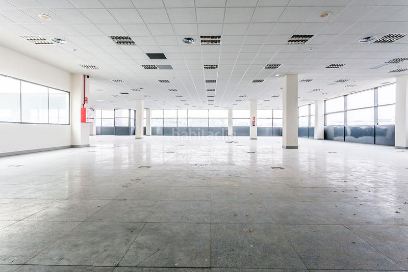 Foto a021b97f-860e-4aed-8bee-da03231ad793. Büro in Zona Industrial Alcobendas