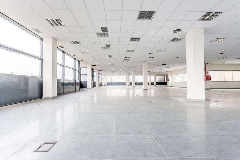 Foto d049087f-ae5d-43e2-aeca-9764665b88ed. Büro in Zona Industrial Alcobendas