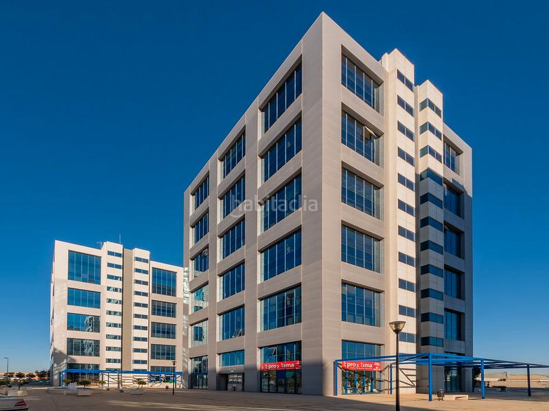 Foto 56406929-929b-4dd0-afa4-d1d6f7852cc9. Oficina a San Jerónimo - La Bachillera Sevilla