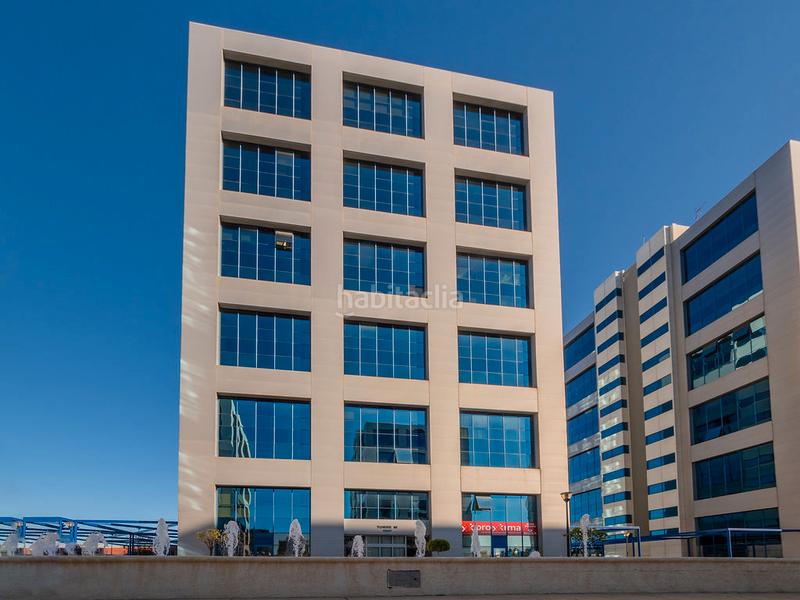 Foto ac3ca001-8312-4a23-b69e-2a7c764f694f. Oficina a San Jerónimo - La Bachillera Sevilla