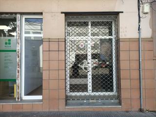 Local Comercial  C/ folch i torres. Solvia inmobiliaria  locales piera
