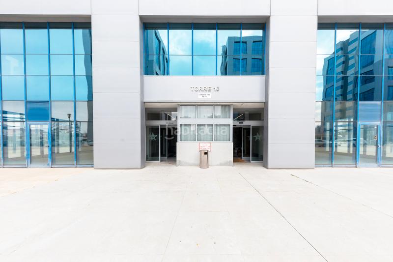 Foto 1ff9c7e6-45c2-4ad7-806d-0dba599f43c2. Office space in San Jerónimo - La Bachillera Sevilla