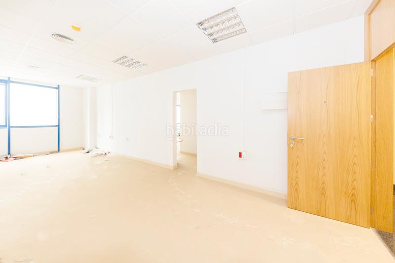 Foto bc82866b-6966-4112-9f67-4de30d369f0b. Office space in San Jerónimo - La Bachillera Sevilla
