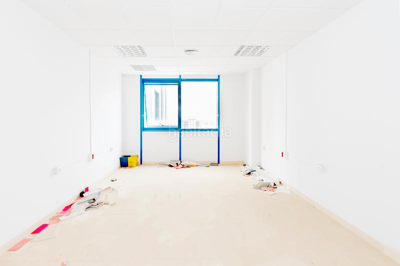 Foto e6bdb3ef-2d1c-4443-b3f3-9a130cbcab7b. Office space in San Jerónimo - La Bachillera Sevilla