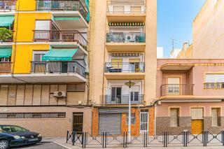 Locale commerciale  C/ hermanos gonzálvez selva. Solvia inmobiliaria  locales elcheelx