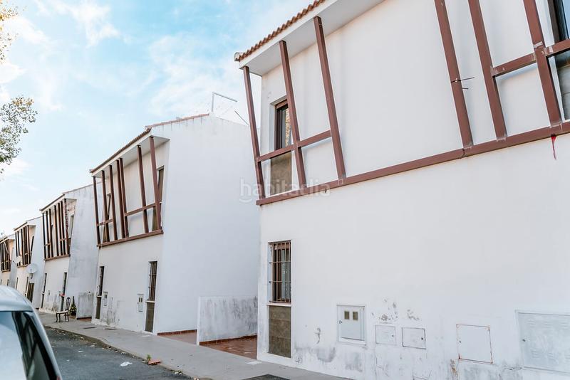 Foto 69630769-eb44-4e3c-a130-e91d18093512. Casa pareada solvia inmobiliaria chalet adosado en Cortegana