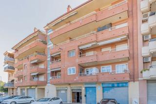 Local commercial  Av francesc macià. Solvia inmobiliaria  locales olesa de montserrat