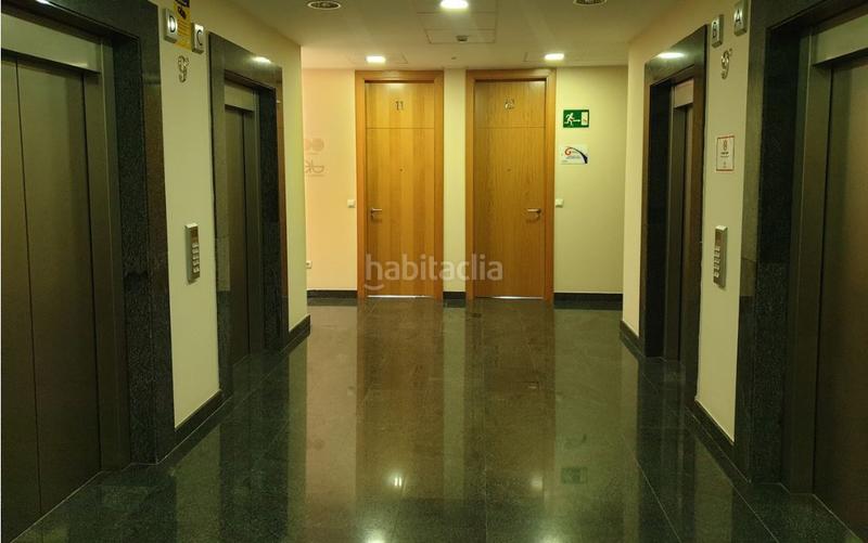 Foto 2a3160fa-6567-49dd-9432-762d4751ab2e. Oficina a San Jerónimo - La Bachillera Sevilla