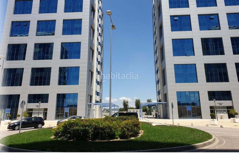 Foto 605fc5ad-06e6-47c6-b9e8-e980daf05eb1. Oficina a San Jerónimo - La Bachillera Sevilla