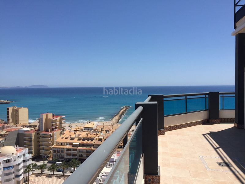 Foto 102db8cd-7829-421d-8b8b-969b1b4b1171. Edifici amb piscina a Campello Playa Campello (el)