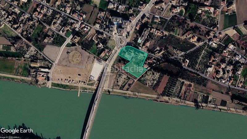 Foto ccc0e30e-87b2-47bc-b62c-c1d26f23c393. Edificio in Deltebre