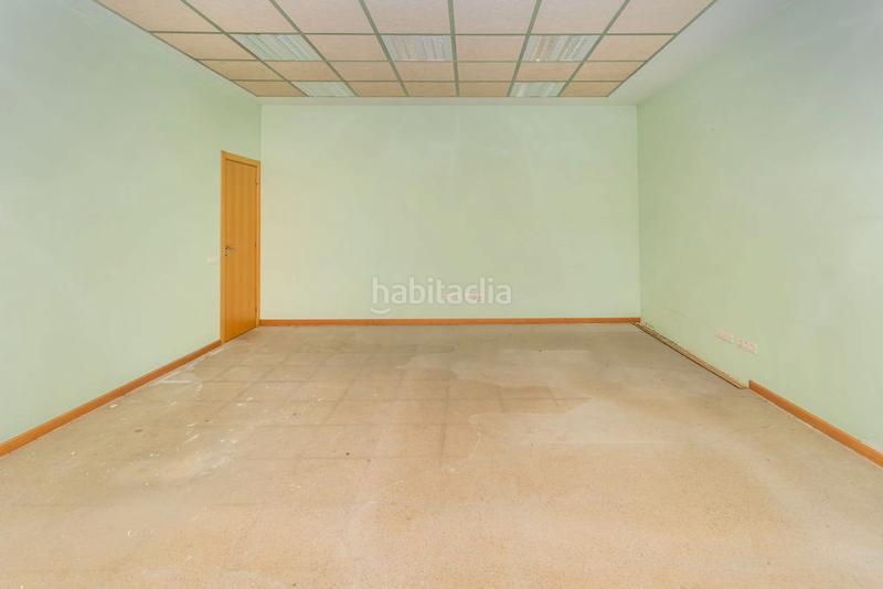 Foto 3e4c0cc6-86fe-4cf9-b2f1-8fa32dd37b17. Geschäftsraum in Estadi-Santa Anna Vic