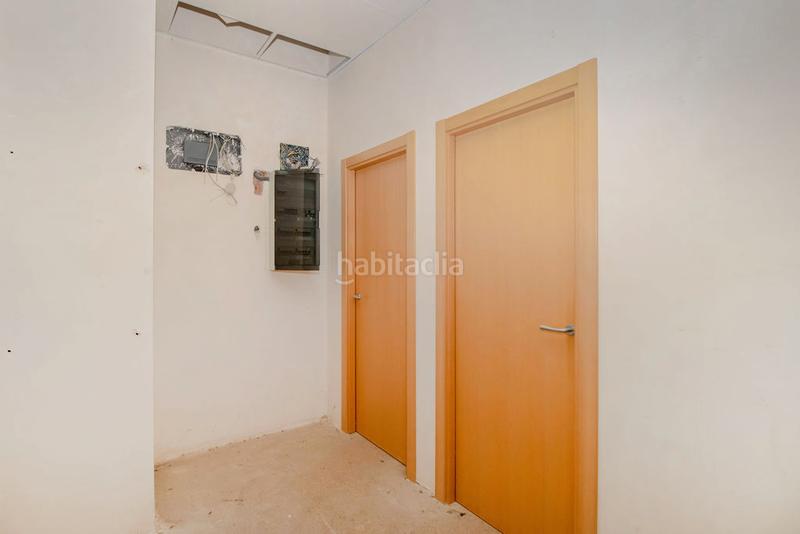 Foto b004df45-6d1a-49a3-94c5-5c638a0dae40. Geschäftsraum in Estadi-Santa Anna Vic