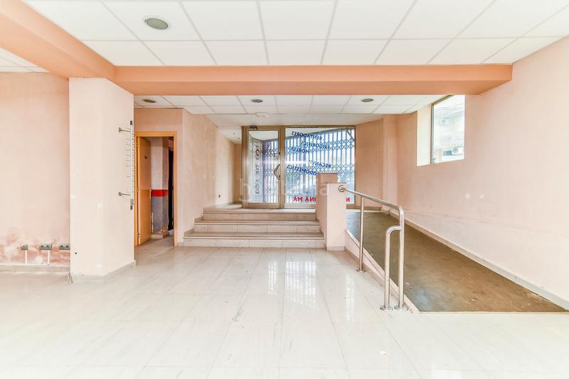 Foto b587430d-7aa3-4f4a-9fb3-e1e064be5c0b. Locale commerciale in Morell (El)