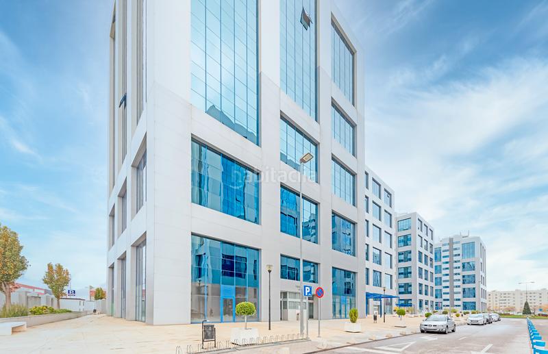 Foto c490e23b-33d3-4aac-bcbe-3d79c0624e1b. Bureau dans San Jerónimo - La Bachillera Sevilla