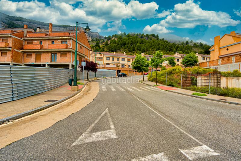 Foto 8ad7af66-375a-4d99-a71e-69806e3c4478. Edifici a Zona Nord Alcoi