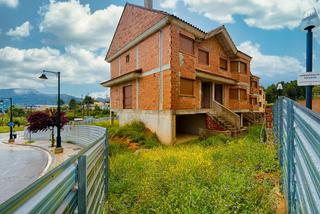 Edifici  Ur serelles, partida cotes altes. Solvia inmobiliaria  en construccion alcoyalcoi