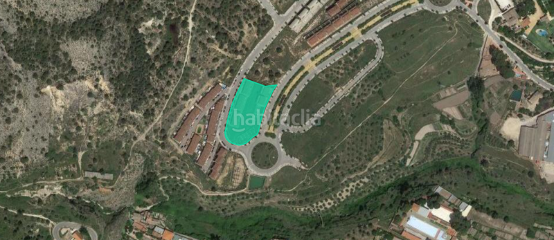 Foto f7719db5-a024-4dde-a902-2695f26264a2. Edifici a Zona Nord Alcoi