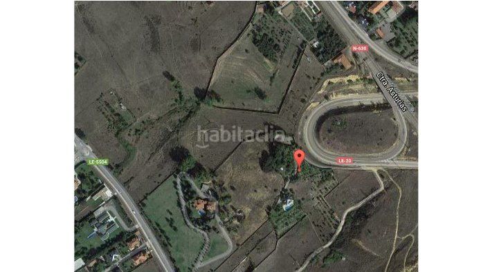 Foto a28ea24b-aa04-40d8-bd58-699e673af1c6. Finca rústica a San Esteban León