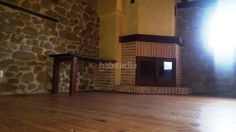 Foto dba1657e-1d46-435d-a627-ae246e9a333d. Xalet a Almarza