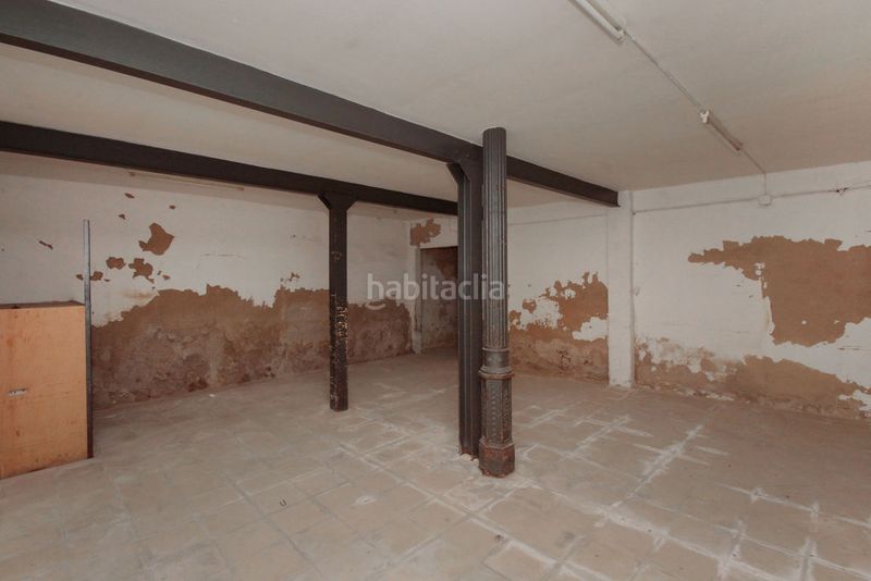 Foto 0a250f5f-44f9-449d-9a28-6ba3042df17f. Local comercial a Raval Barcelona