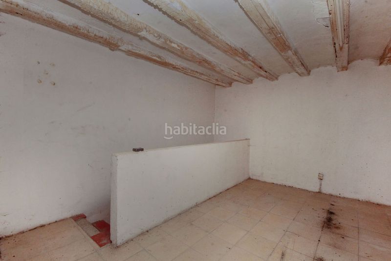 Foto 124b5a94-c397-43d6-a518-73982a1f8aac. Local comercial a Raval Barcelona