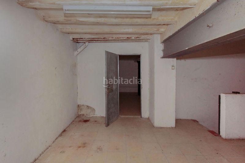 Foto 58af6a17-6e82-4541-87d3-b36a211b03c4. Local comercial a Raval Barcelona