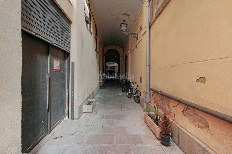 Foto 6d1f0993-b1e1-40da-a539-864f654209d0. Local comercial a Raval Barcelona
