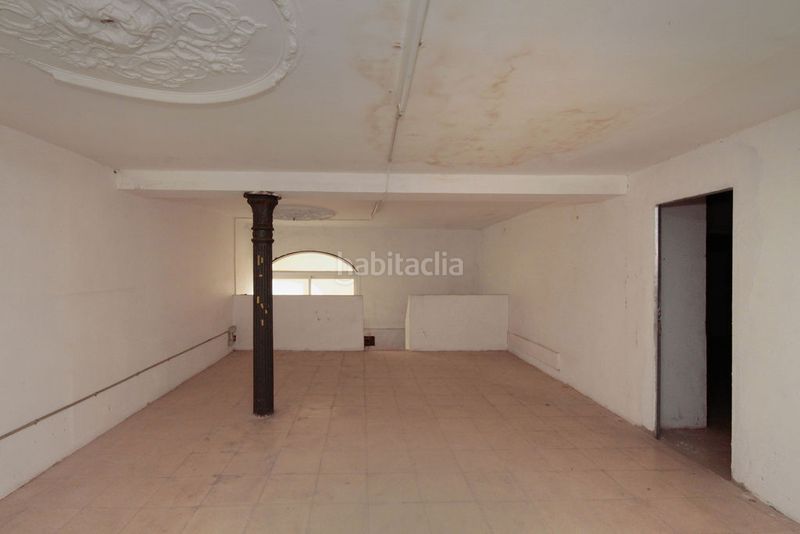 Foto 849dd1d4-d08d-4ef2-a909-5e08d30e78fc. Local comercial a Raval Barcelona