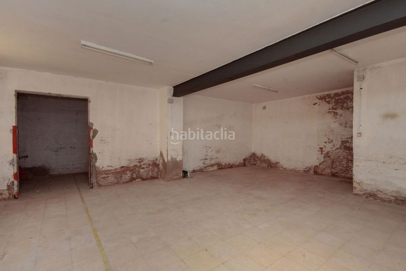 Foto 982ac137-9281-472c-9361-3b34ba9d9616. Local comercial a Raval Barcelona
