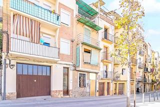 Xalet  C/ barri nou. Solvia inmobiliaria  casa balaguer