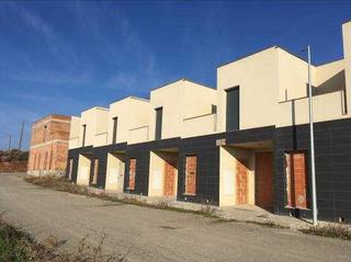 Edifici  Av dels catalans      -  esq c/ la plana  -. Solvia inmobiliaria  en construccion tornabous