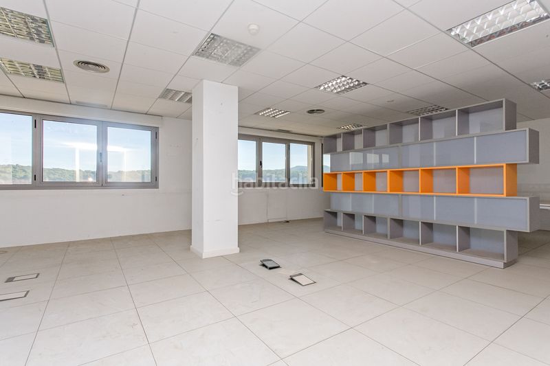 Foto 04c9c886-c7b7-45e1-823f-81f11fe2166f. Oficina solvia inmobiliaria oficinas en Roquetes-Can Magí Sant Cugat del Vallès