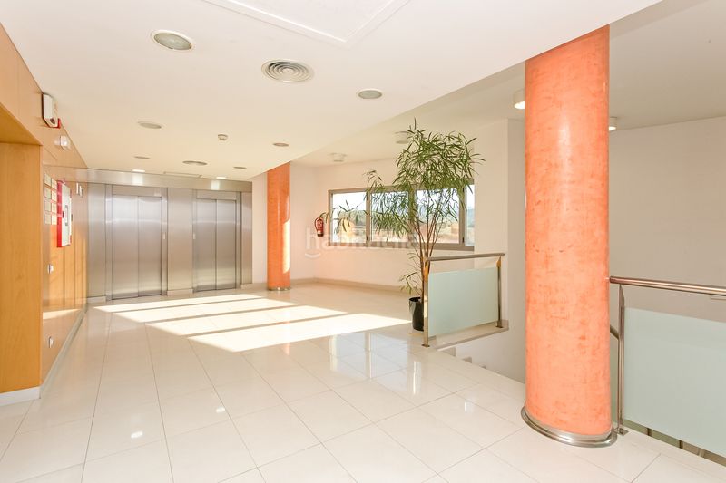 Foto 2efa10da-fecb-4c3a-bd51-7b642e934367. Oficina solvia inmobiliaria oficinas en Roquetes-Can Magí Sant Cugat del Vallès
