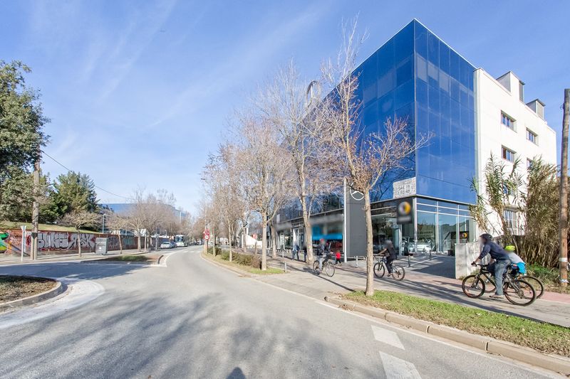 Foto 8490a299-f08a-4ba0-84b1-52f7308a5a48. Oficina solvia inmobiliaria oficinas en Roquetes-Can Magí Sant Cugat del Vallès