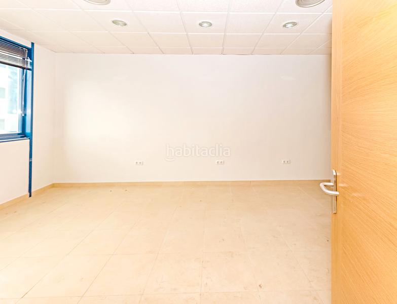 Foto 4a0f4d50-b5ed-44fa-b215-bd018cdce73a. Ufficio con parcheggio in San Jerónimo - La Bachillera Sevilla