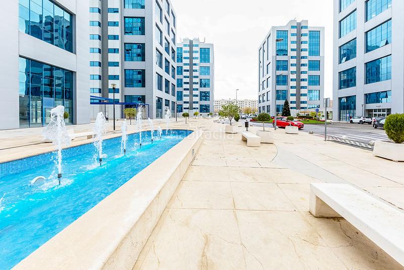 Foto 9a239840-3b5a-4541-a93d-e9e1196f250d. Ufficio con parcheggio in San Jerónimo - La Bachillera Sevilla