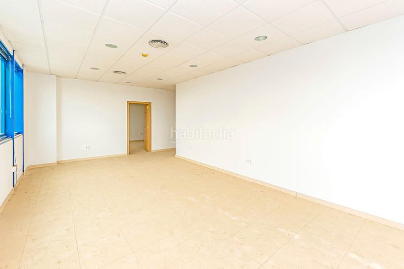Foto 536ab458-27e3-4bd4-8de8-4eda6d879c84. Büro mit parking in San Jerónimo - La Bachillera Sevilla