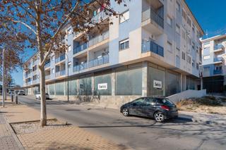 Local commercial  Av ronda de levante - edif. los jardines del alamo -. Solvia inmobiliaria  locales fuente álamo de murcia