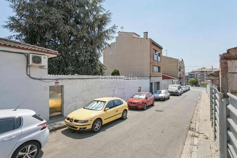 Foto 02ec96e8-b635-4893-81eb-7f281b9d4e65. Fondo rustico in Col·legis Nous Mollet del Vallès