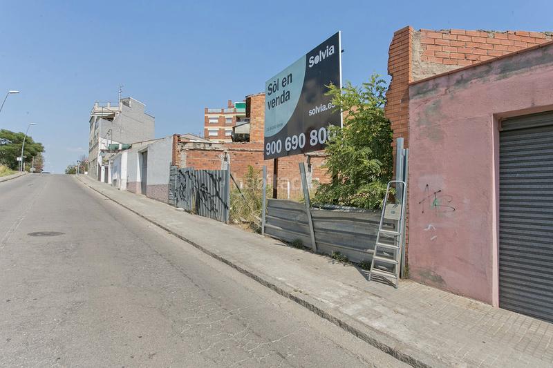 Foto f5e004b7-6f3e-4f72-bc4f-6c2dc0132a6a. Fondo rustico in Col·legis Nous Mollet del Vallès